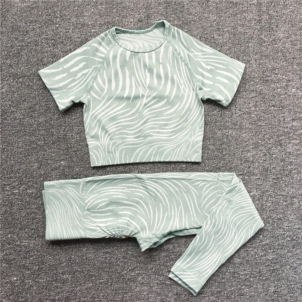 Seamless Zebra print gym set